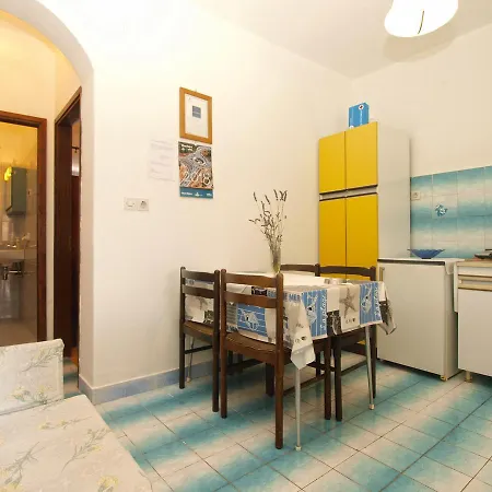 Ivan 1694 Apartment Porec