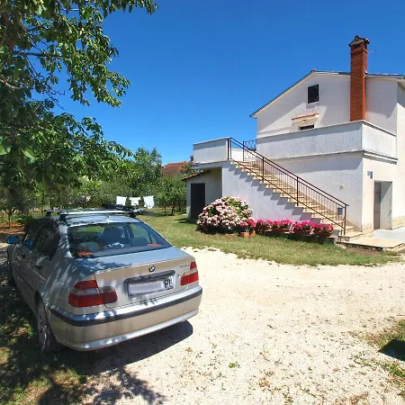 Apartment Ivan 1694